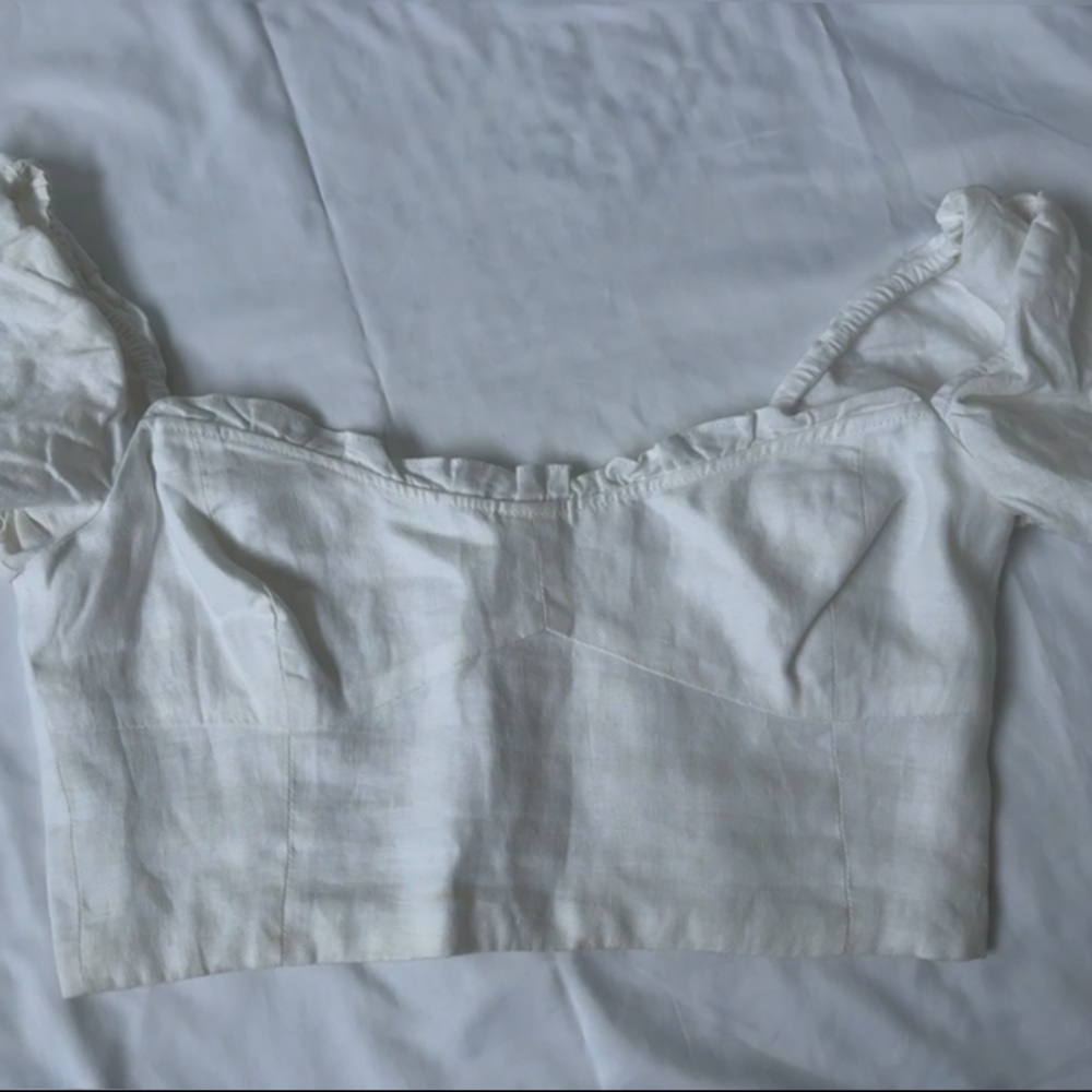 Aritzia White Off-Shoulder Crop Top